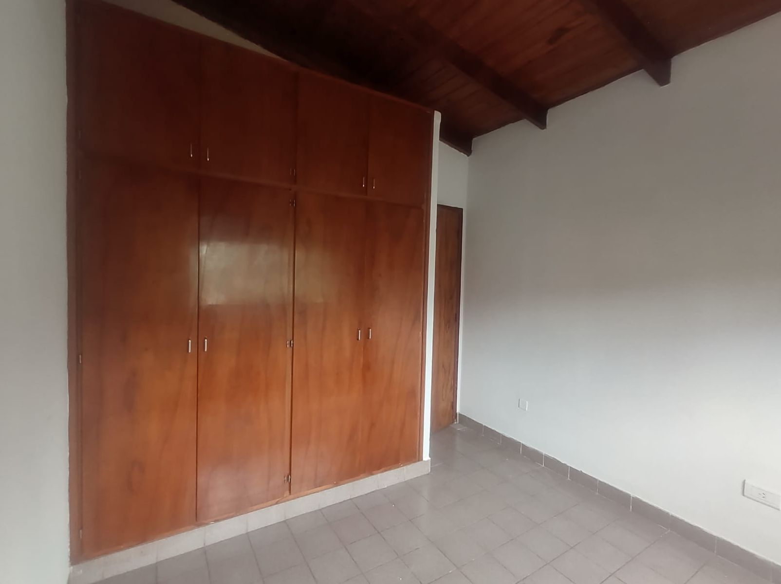 ALQUILO EXCELENTE DEPARTAMENTO DE UN DORMITORIO ZONA CUENCA DEL PLATA YA PASOS DEL CENTRO DE POSADAS - 3
