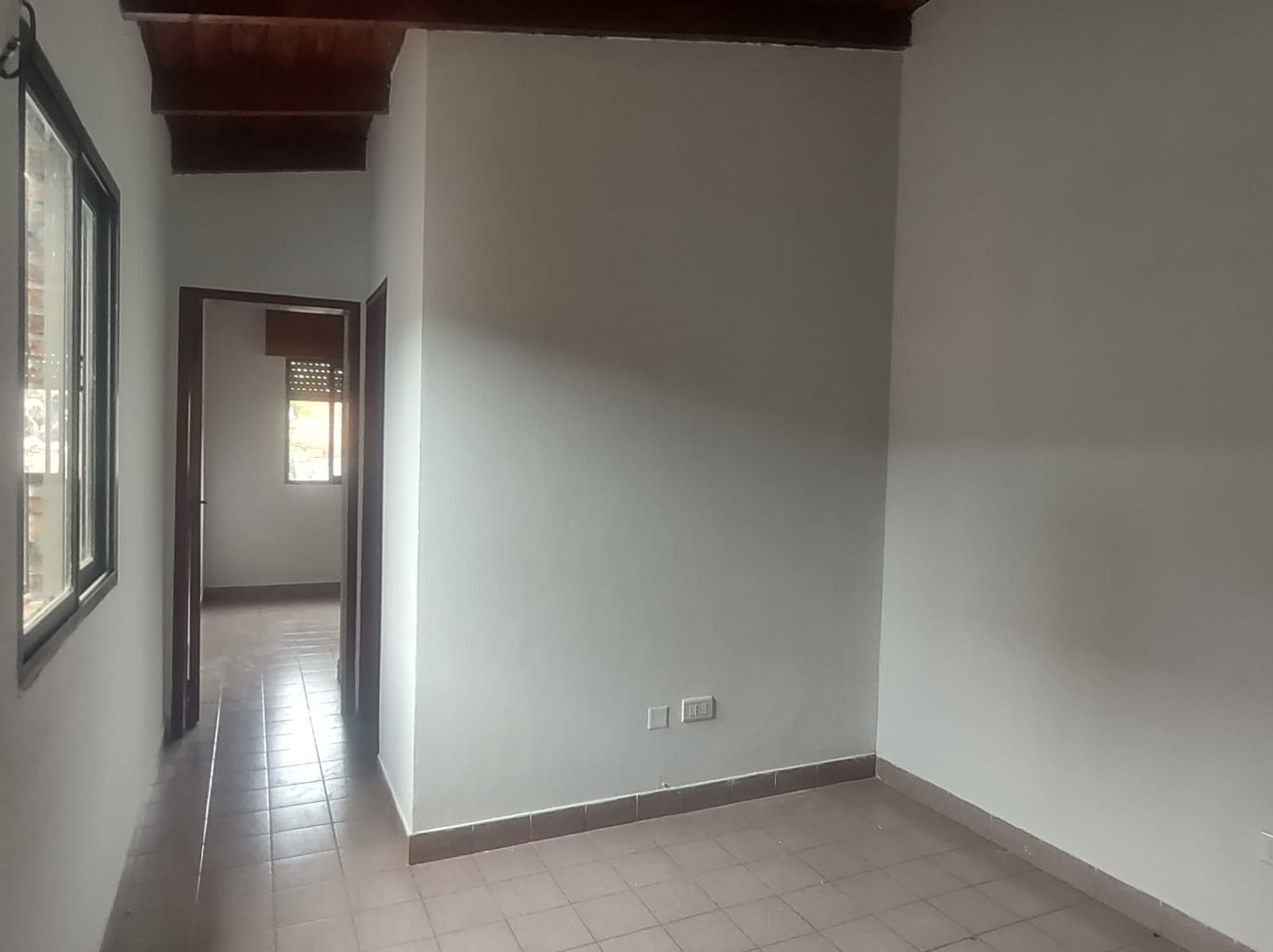 ALQUILO EXCELENTE DEPARTAMENTO DE UN DORMITORIO ZONA CUENCA DEL PLATA YA PASOS DEL CENTRO DE POSADAS - 8