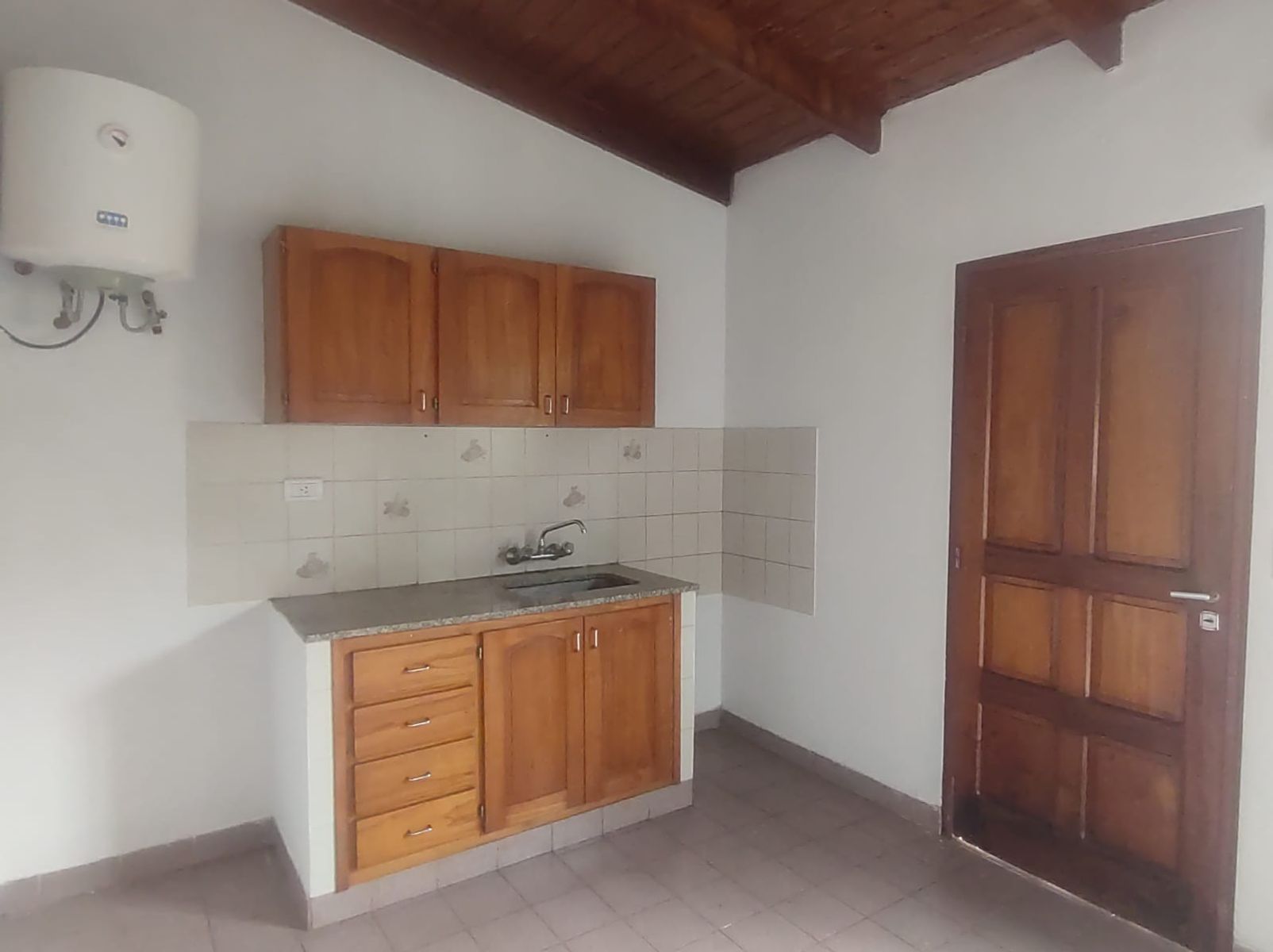 ALQUILO EXCELENTE DEPARTAMENTO DE UN DORMITORIO ZONA CUENCA DEL PLATA YA PASOS DEL CENTRO DE POSADAS - 10