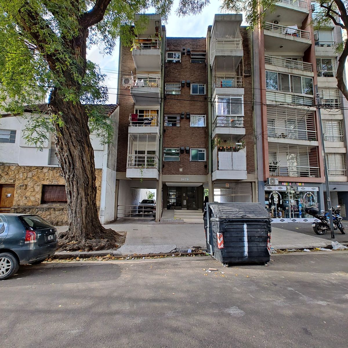 Venta 2 Ambientes En Villa Urquiza Con Cochera Fija Semicubierta — foto 2