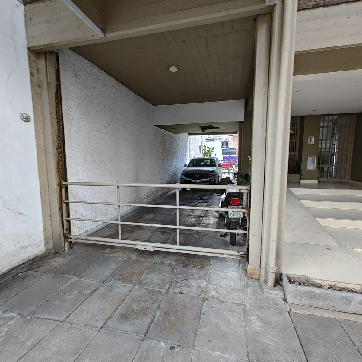 Venta 2 Ambientes En Villa Urquiza Con Cochera Fija Semicubierta — foto 3