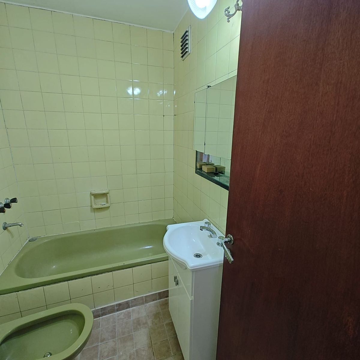 Venta 2 Ambientes En Villa Urquiza Con Cochera Fija Semicubierta — foto 4