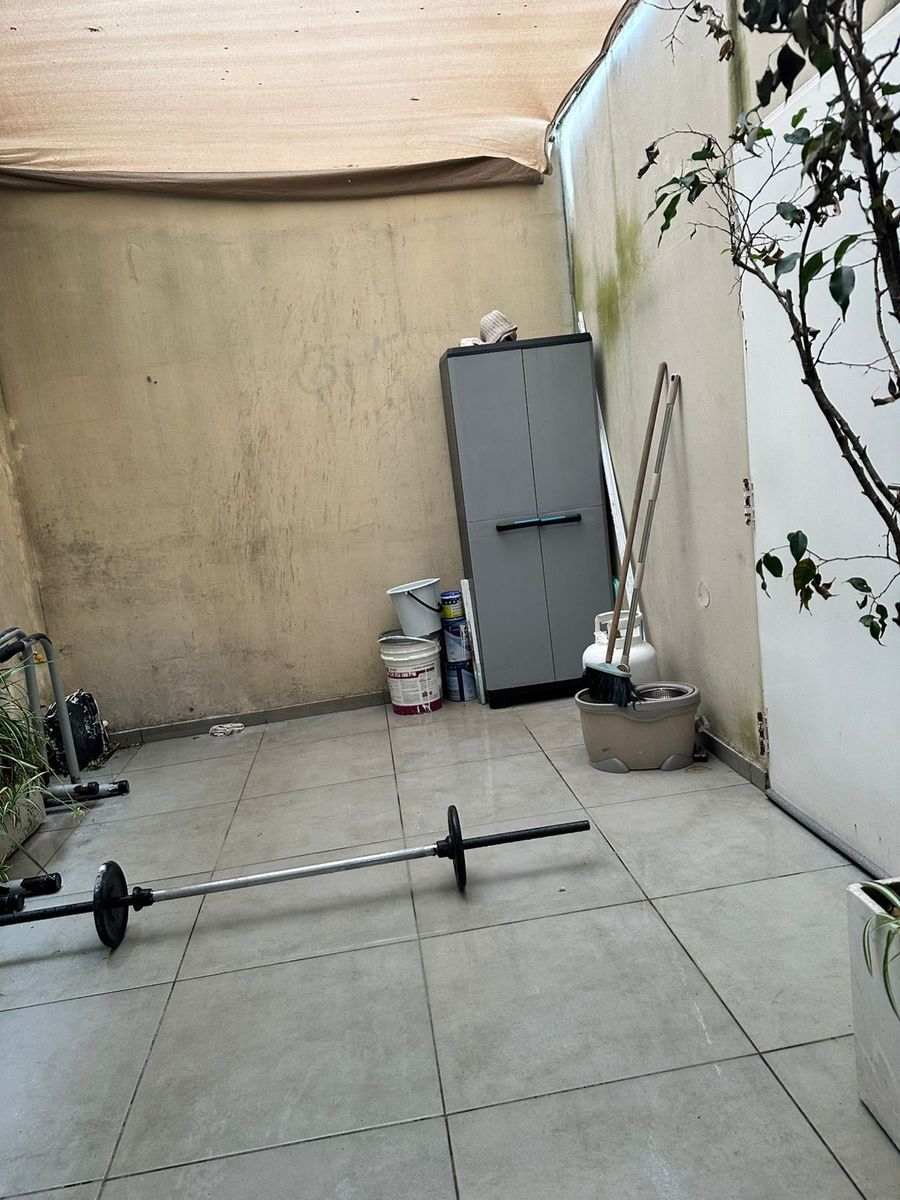 Venta Depto En Pb 4 Amb. Hab. En Suite En Dos Plantas / Jardin — foto 4