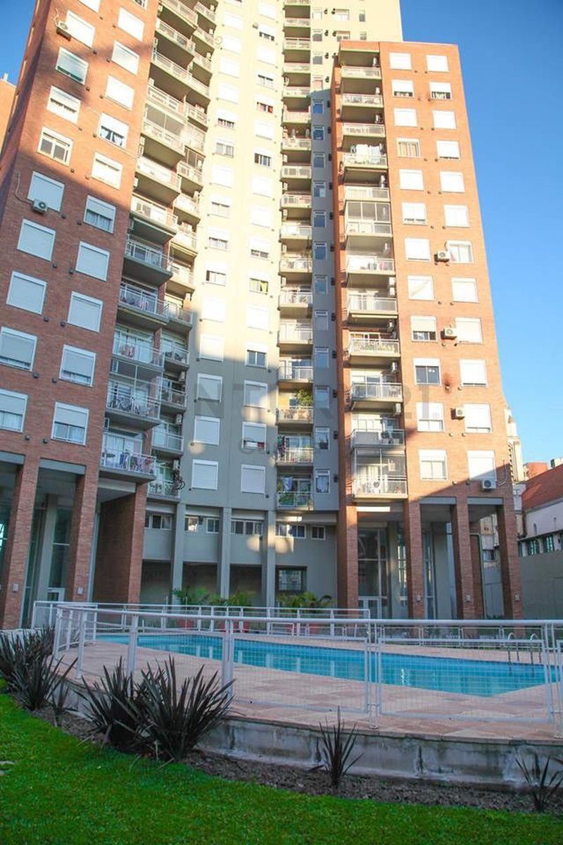 ALQUILER 2 AMPLIOS AMBIENTES EN CHACARITA, VISTA PANORAMICA PISO 28 - 1