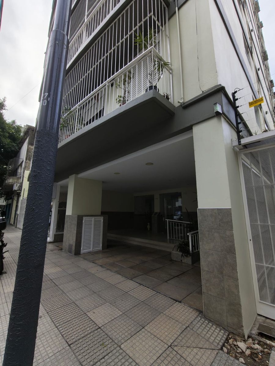 VENTA - DEPARTAMENTO 2 AMBIENTES MUY LUMINOSO EN VILLA URQUIZA - 1