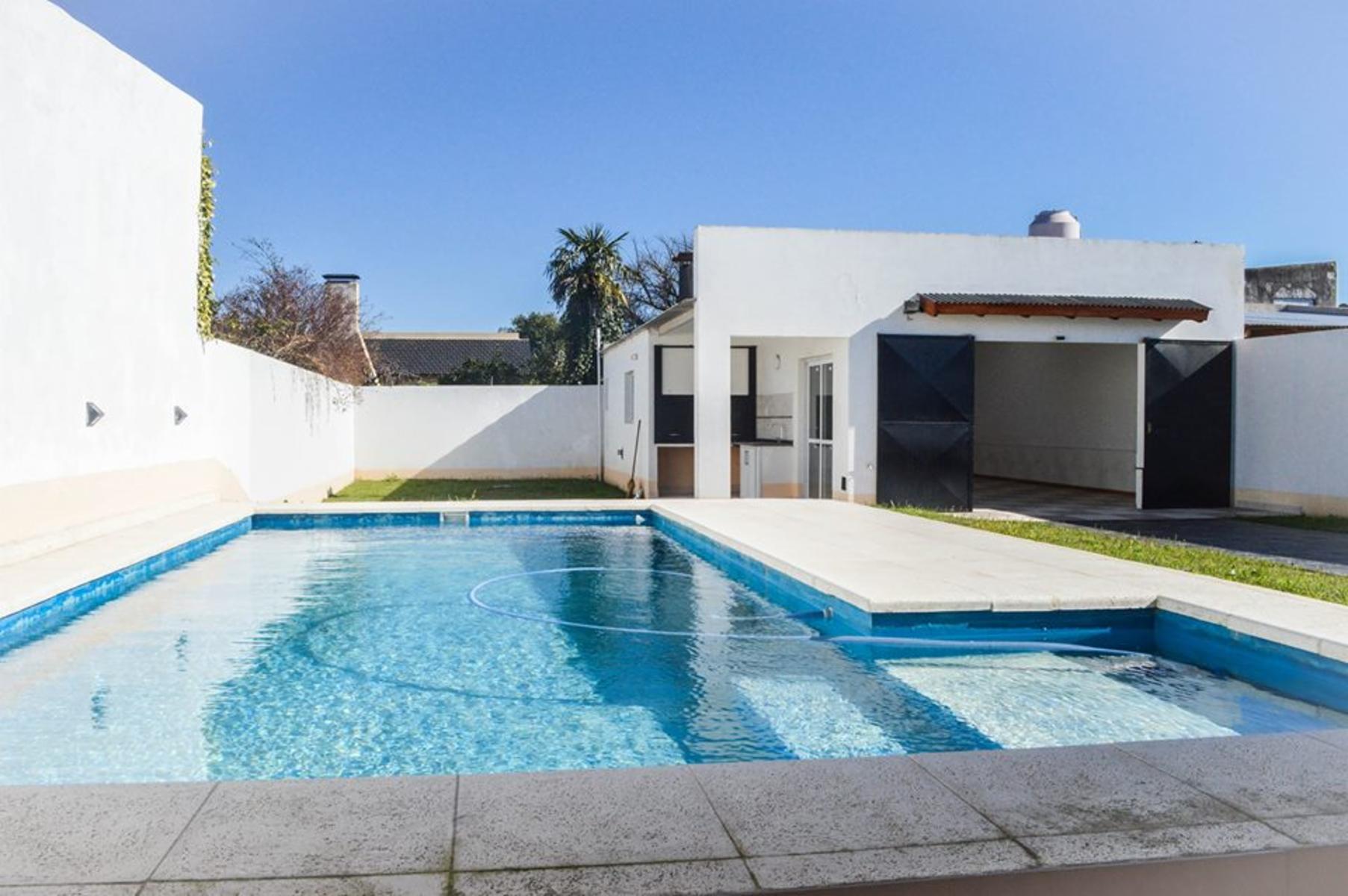 CASA EN VENTA - 4 DORMITORIOS - 3 BAÑOS - GENERAL BELGRANO, BS.AS — foto 3