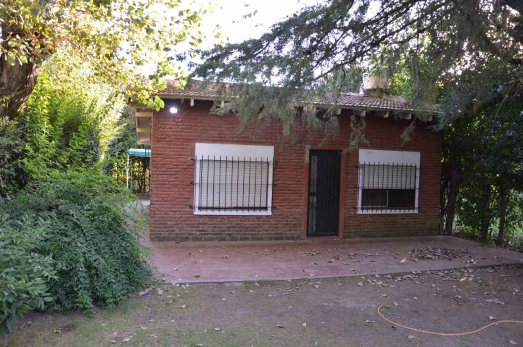 Casa Calle 129 y 62 200 General Belgrano – Buenos Aires Interior