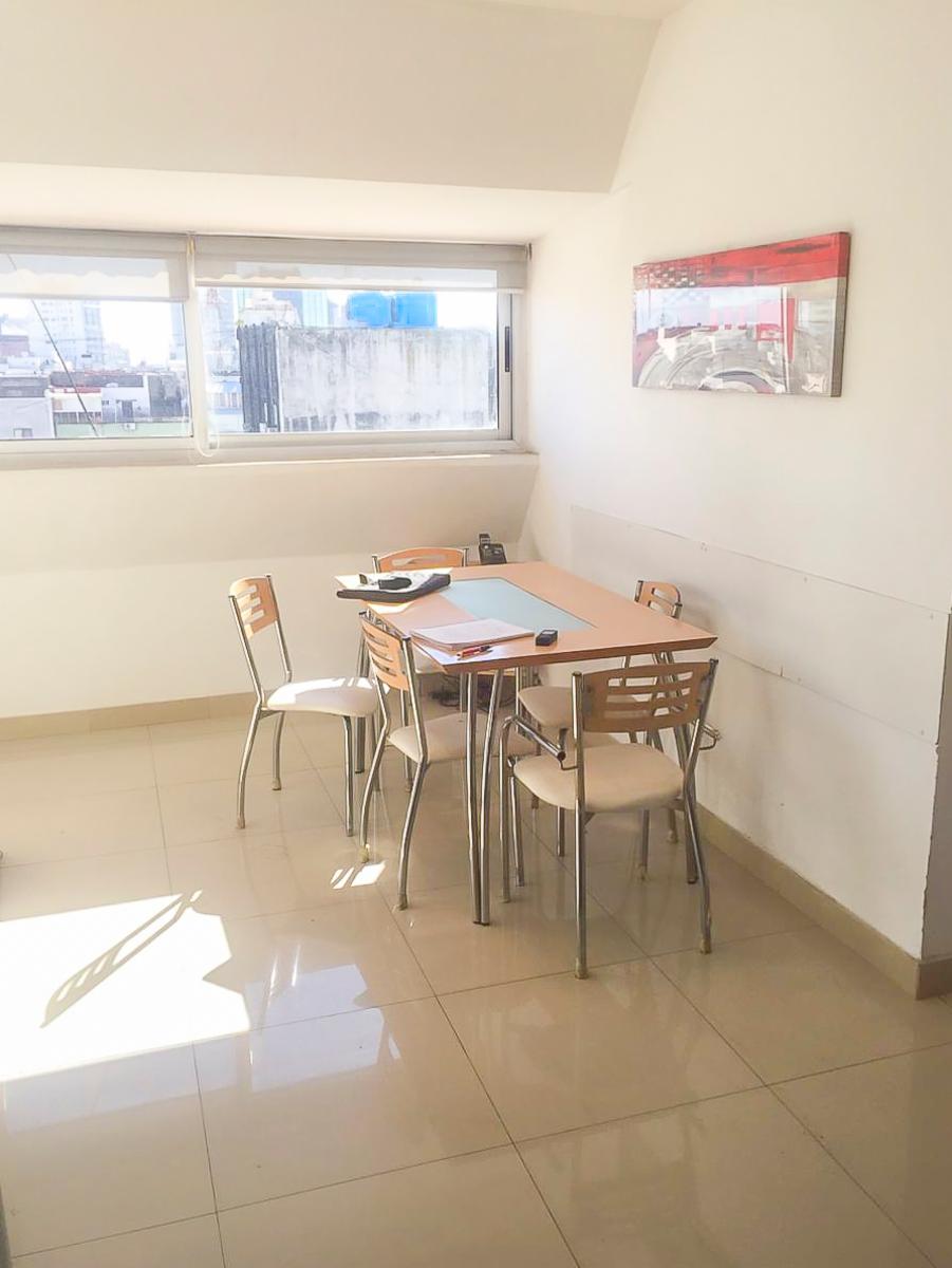 HERMOSO 3 AMBIENTES AL FRENTE IDEAL ESTUDIANTES — foto 2