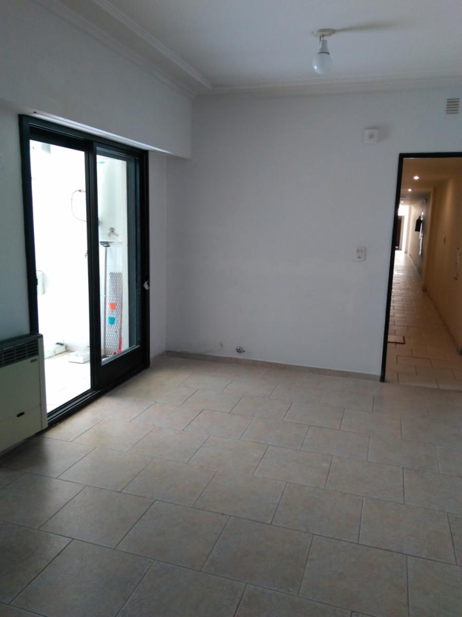 Departamento tipo PH, Planta baja, contrafrente, con patio — foto 5