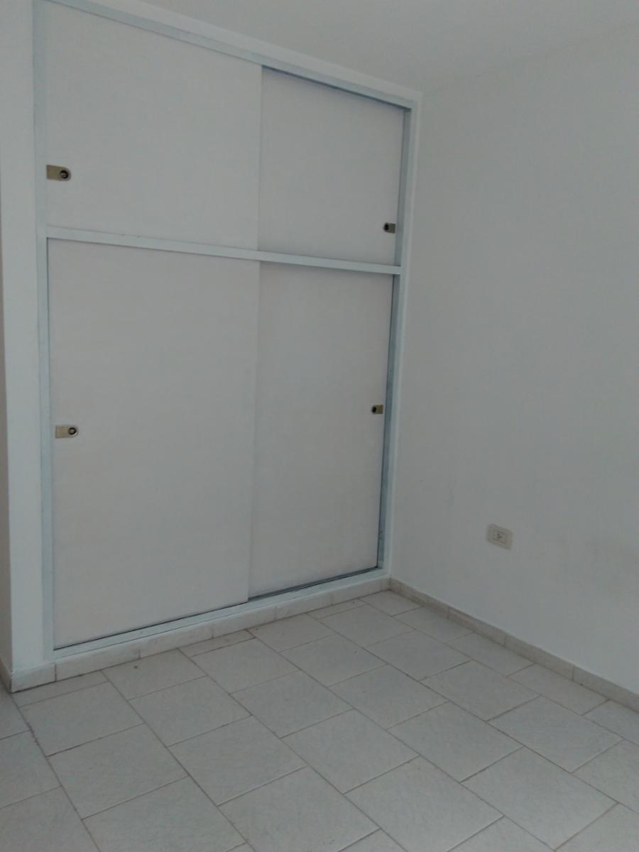 Departamento tipo PH, Planta baja, contrafrente, con patio — foto 8