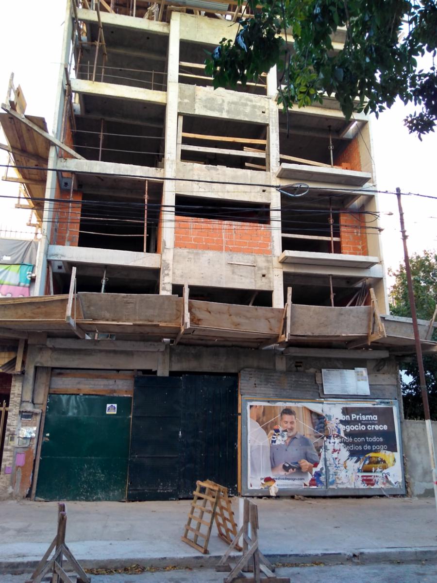 Venta en pozo de unidades de 2 y 3 amb. en Liniers — foto 2