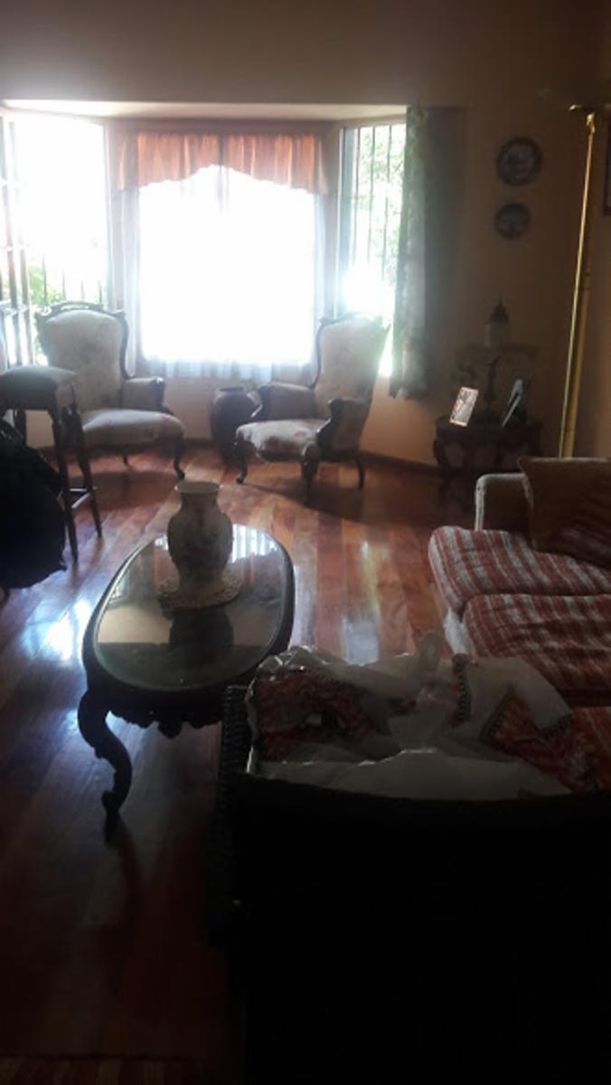 Casa de 2 plantas con cochera en Villa Luro — foto 4