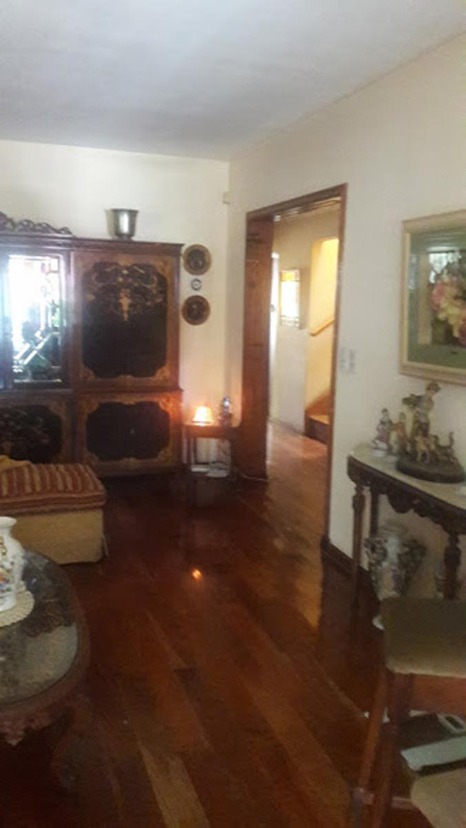 Casa de 2 plantas con cochera en Villa Luro — foto 6