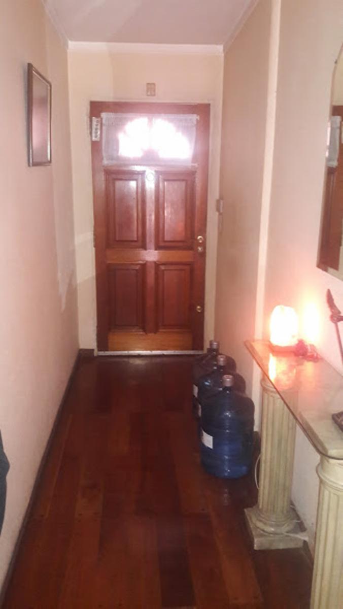 Casa de 2 plantas con cochera en Villa Luro — foto 7