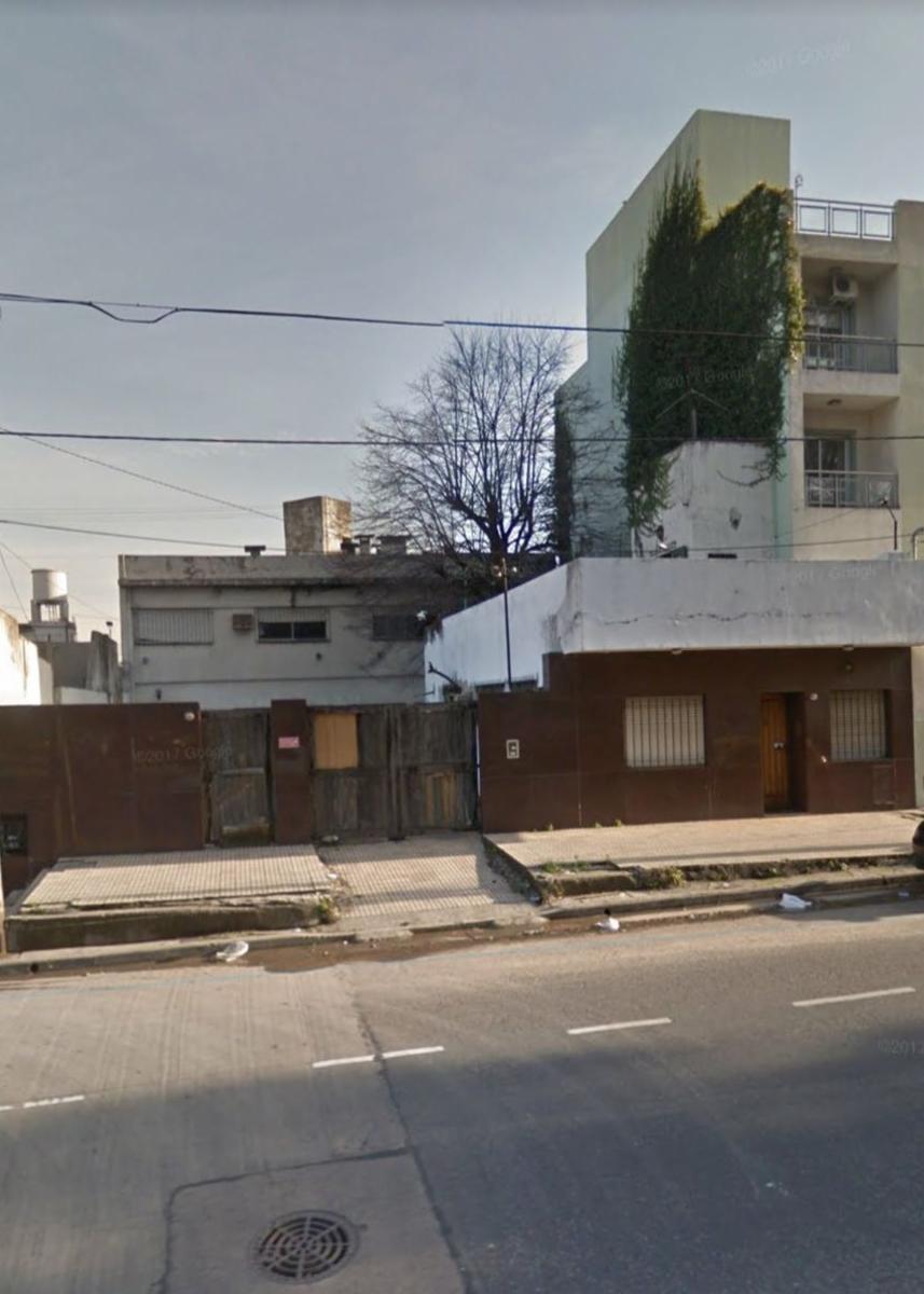 Casa multifamiliar sobre terreno doble ,en Colectora Gra. Paz, villa Insuperable — foto 2