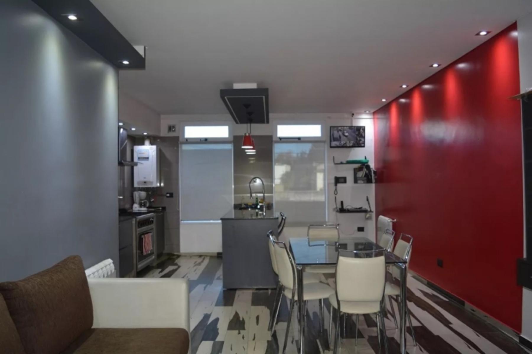 Departamento tipo casa 4 amb. en 1º piso. Villa Lugano — foto 3