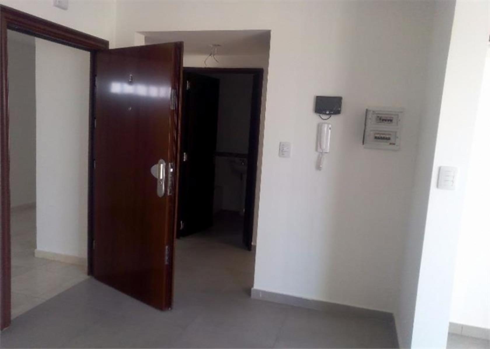 Departamento de 2 ambientes con balcón en Liniers — foto 2