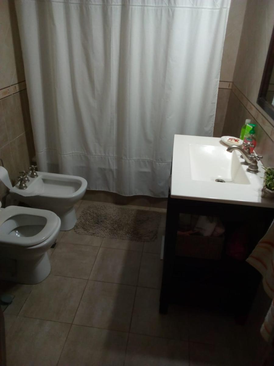 Casa lote propio 3 amb. con garage y fondo parquizado — foto 6