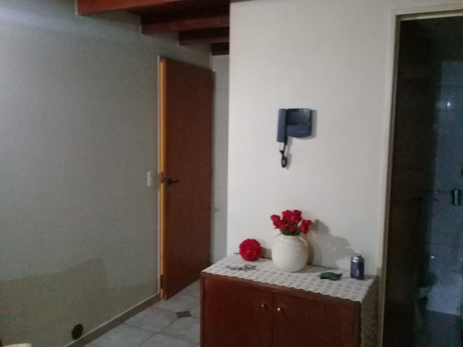 Depto. tipo PH en duplex 2 y medio ambientes — foto 6