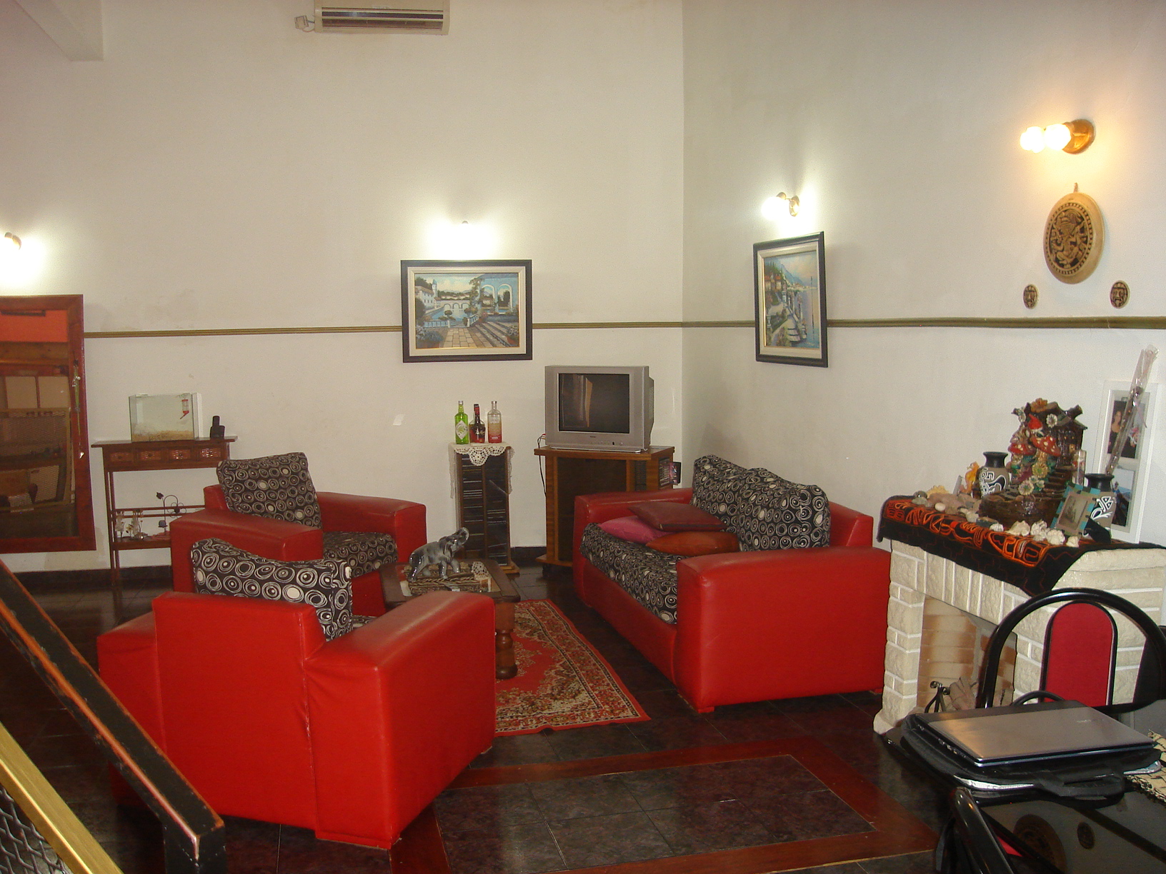 PH 3 AMB. 2 dormitorios con placard, living comedor amplio de 5 x 10 mts, cocina comedor completa, baño completo, lavadero cubierto, cuarto guarda utiles, patio al frente de 6 x 10 mts, entrada de au — foto 6