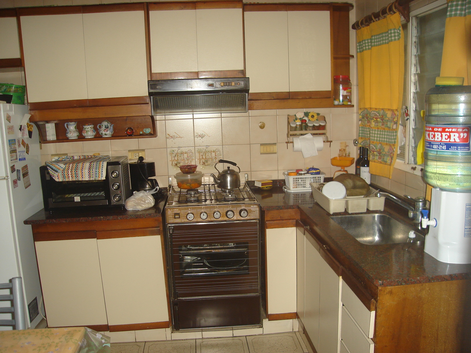Chalet 7 amb. con quincho. Cerca de Acceso Oeste. — foto 5