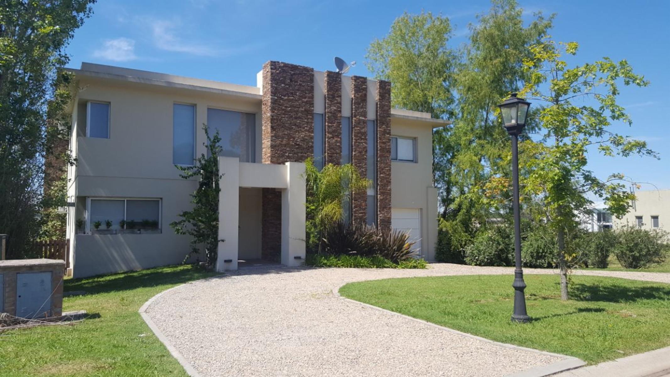 Casa en Estancia Smithfield Ruta 9