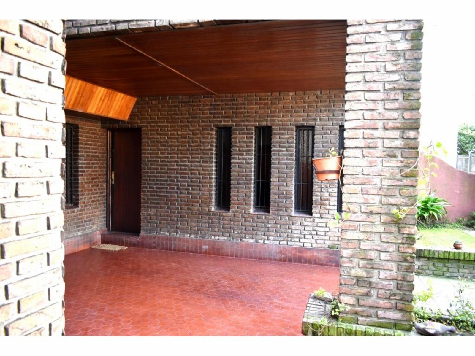 Venta / Permuta Excelente Casa Vicente Lopez -Florida — foto 4