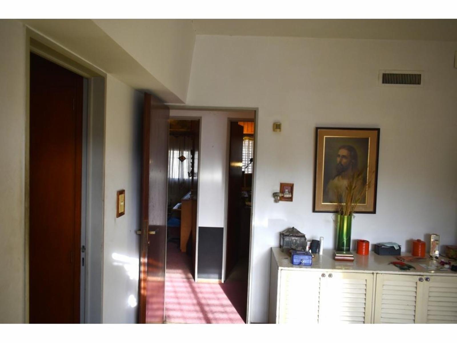Venta / Permuta Excelente Casa Vicente Lopez -Florida — foto 5