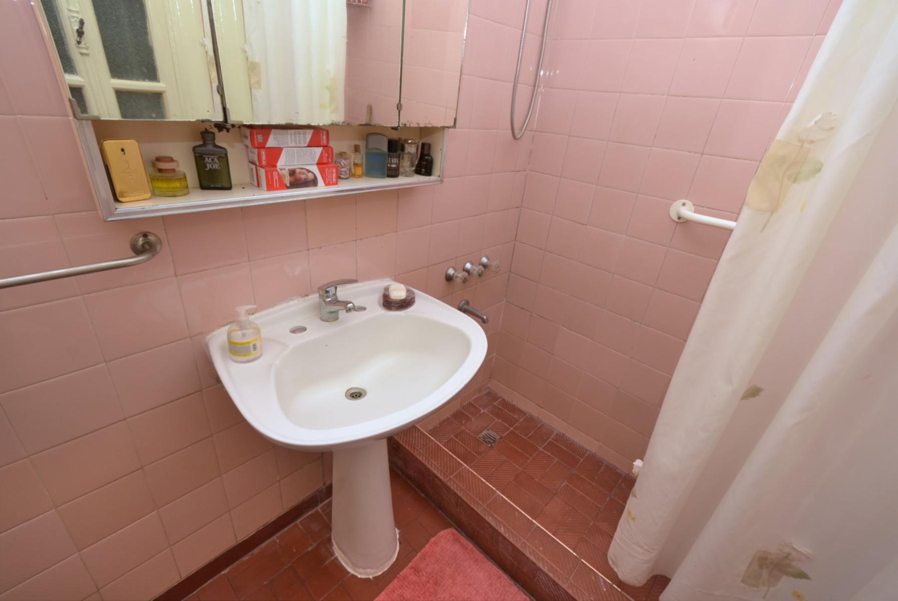 Venta Excelente casa en dos plantas - Superficie total: 132 m2 - 4