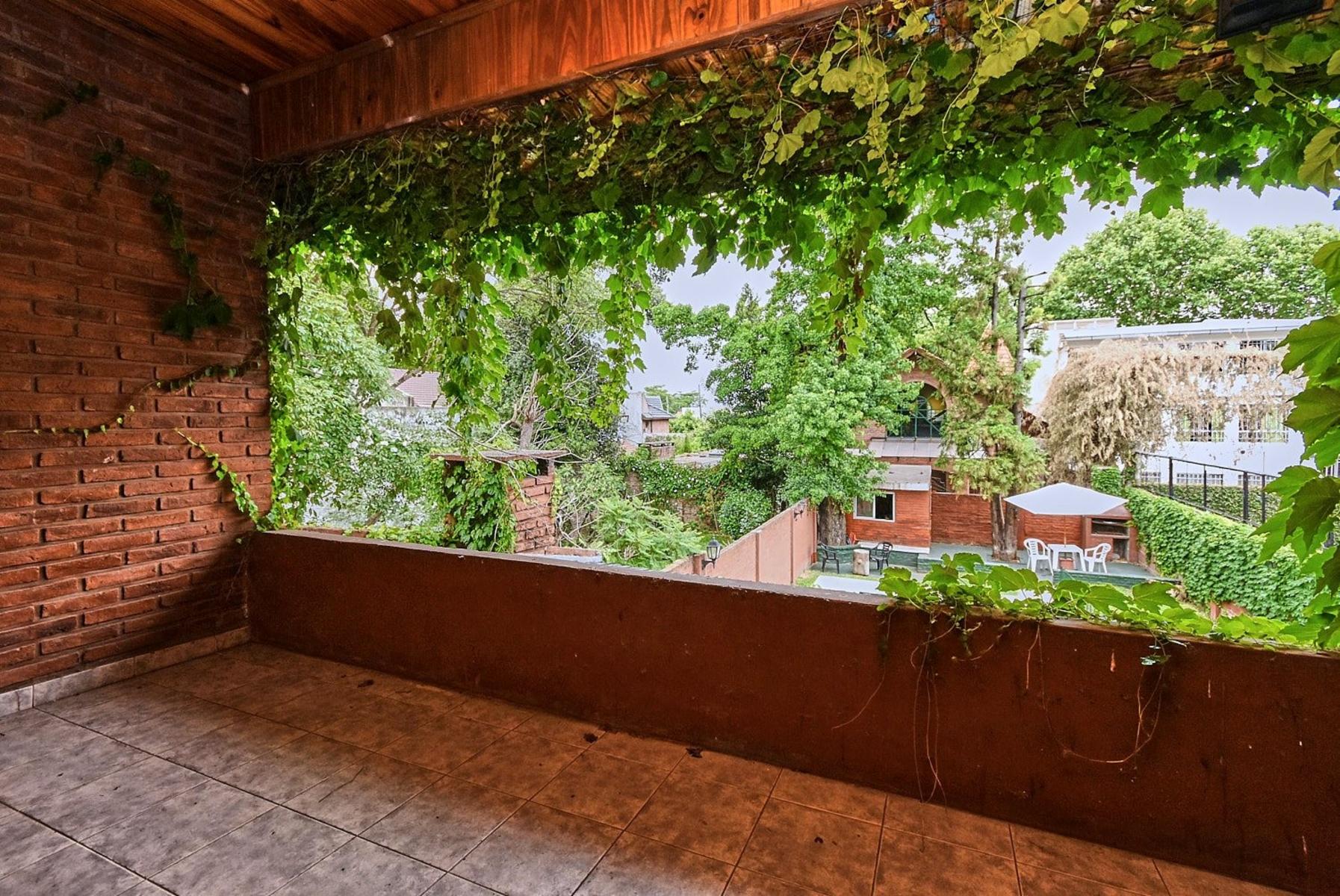 Venta Excelente Chalet C/ Parque, Quincho y Piscina - Boulogne — foto 7