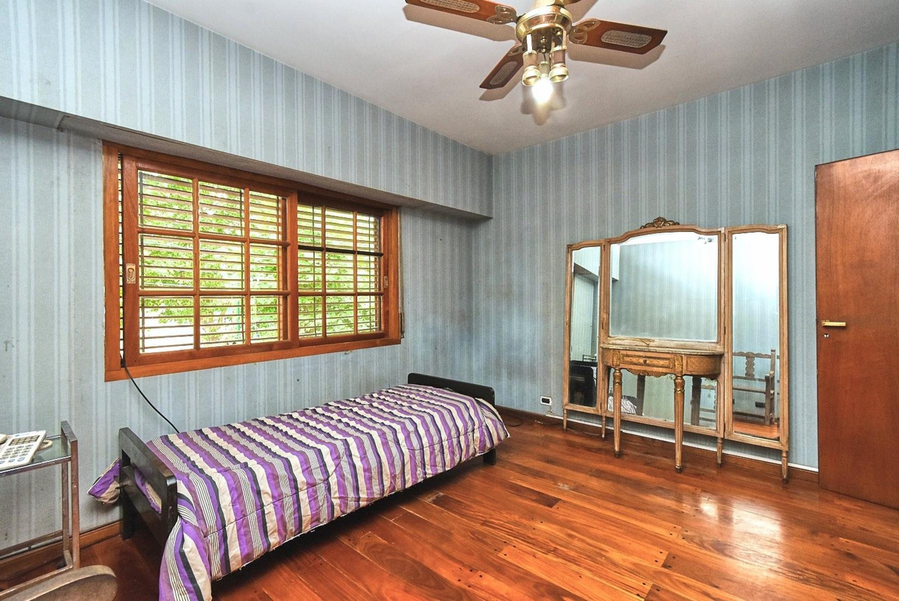 Venta Excelente Chalet C/ Parque, Quincho y Piscina - Boulogne — foto 8