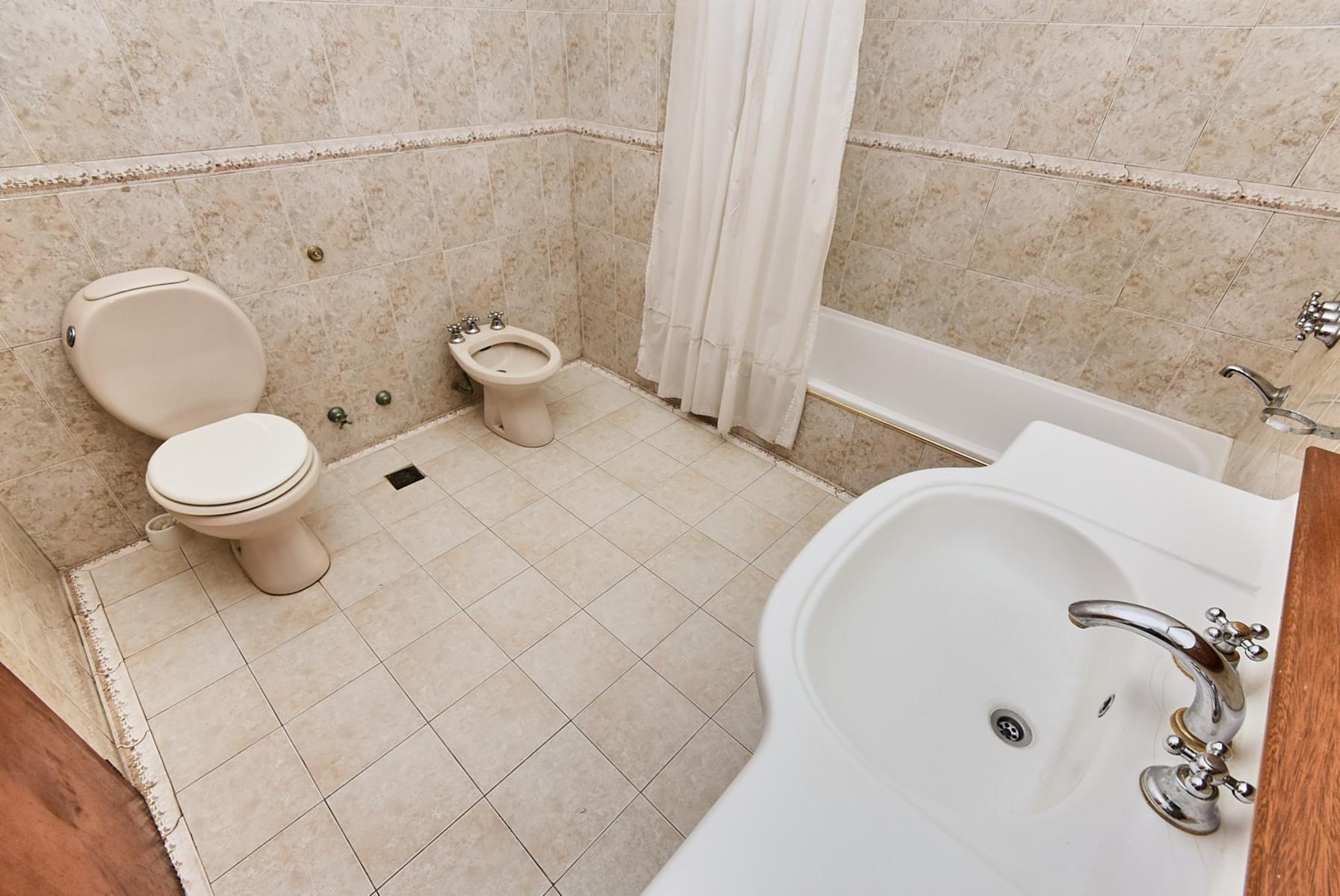 Venta Excelente Chalet C/ Parque, Quincho y Piscina - Boulogne — foto 9