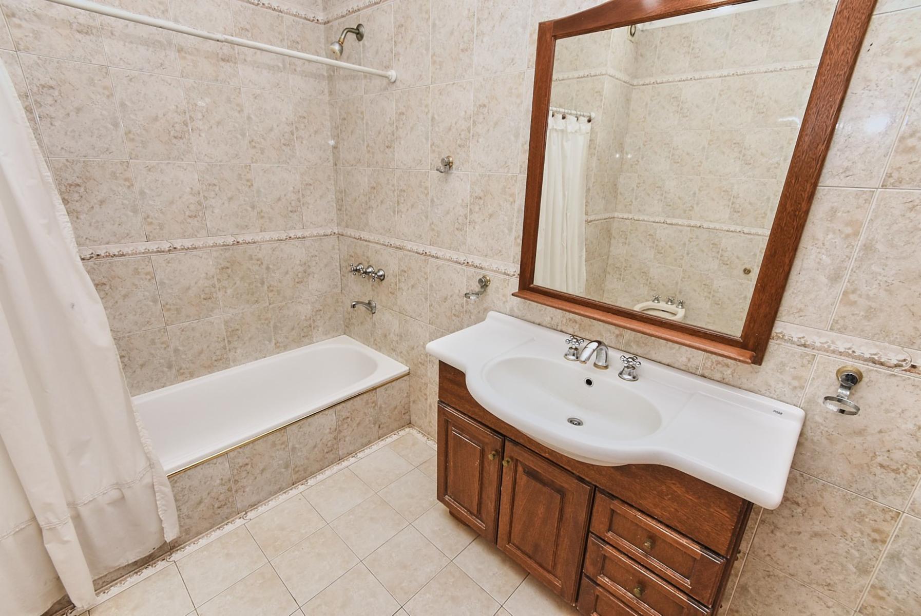 Venta Excelente Chalet C/ Parque, Quincho y Piscina - Boulogne — foto 10