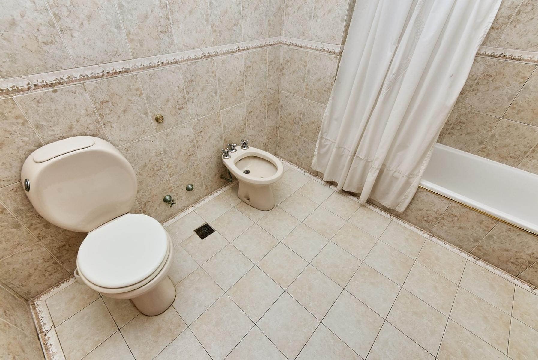 Venta Excelente Chalet C/ Parque, Quincho y Piscina - Boulogne — foto 11