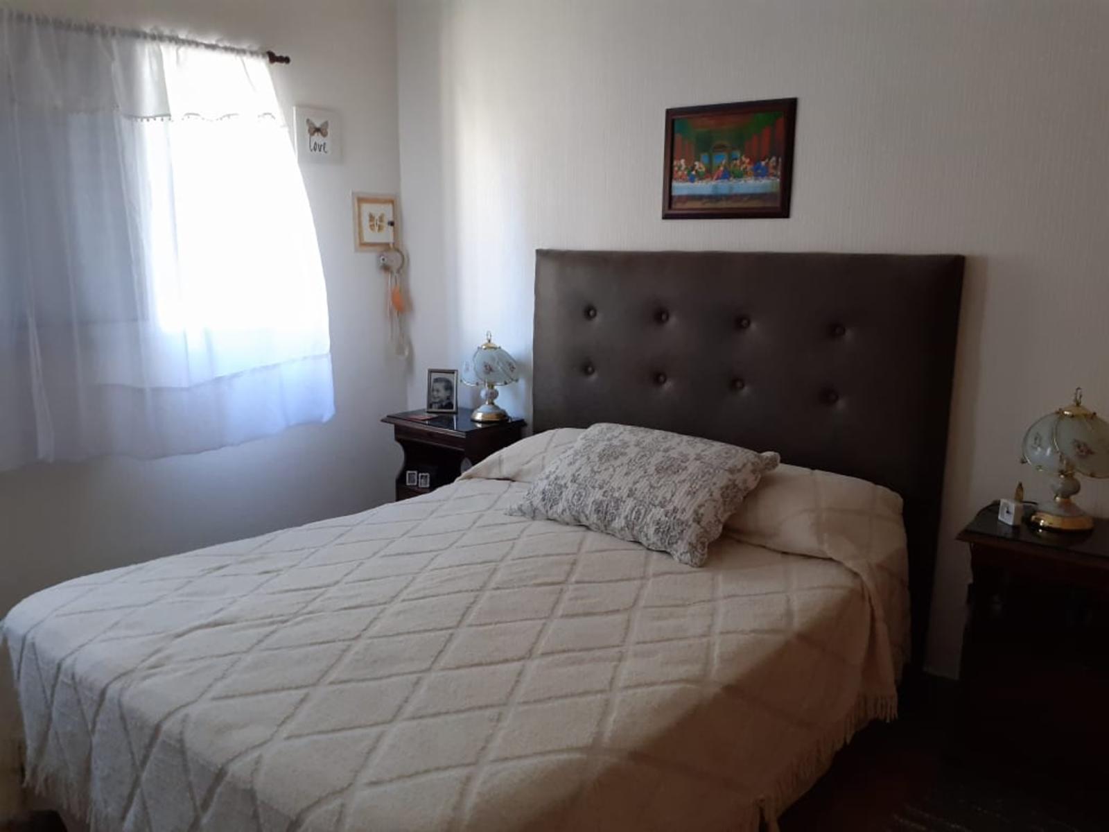 Muy linda Casa de 3 ambientes con entrada de auto .- Zona Villa Luzuriaga - Consulte — foto 3
