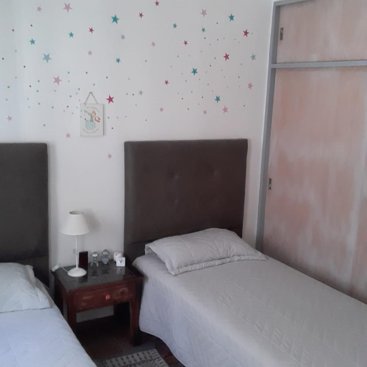 Muy linda Casa de 3 ambientes con entrada de auto .- Zona Villa Luzuriaga - Consulte — foto 6