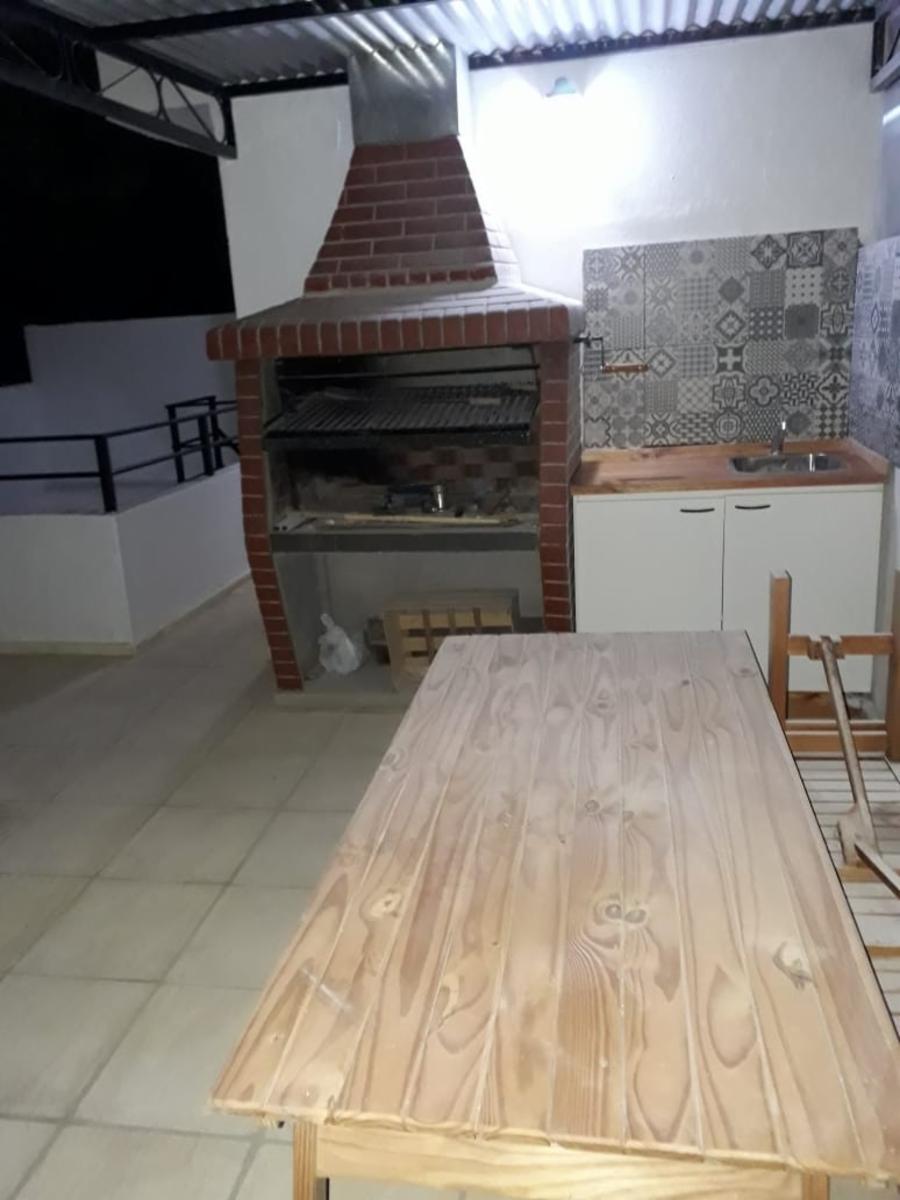 Muy linda Casa de 3 ambientes con entrada de auto .- Zona Villa Luzuriaga - Consulte — foto 11