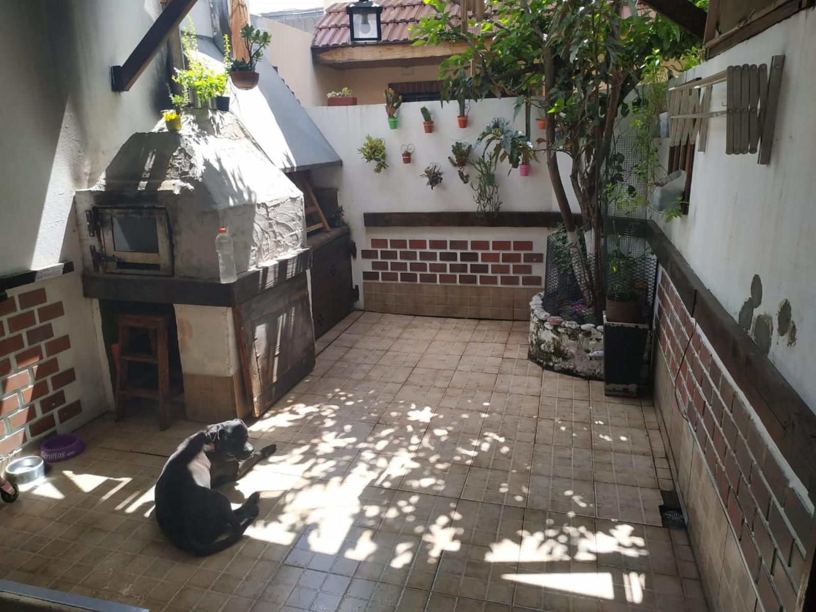 Excelente Duplex 4 ambientes con cochera en Villa Luzuriaga - Consulte — foto 9
