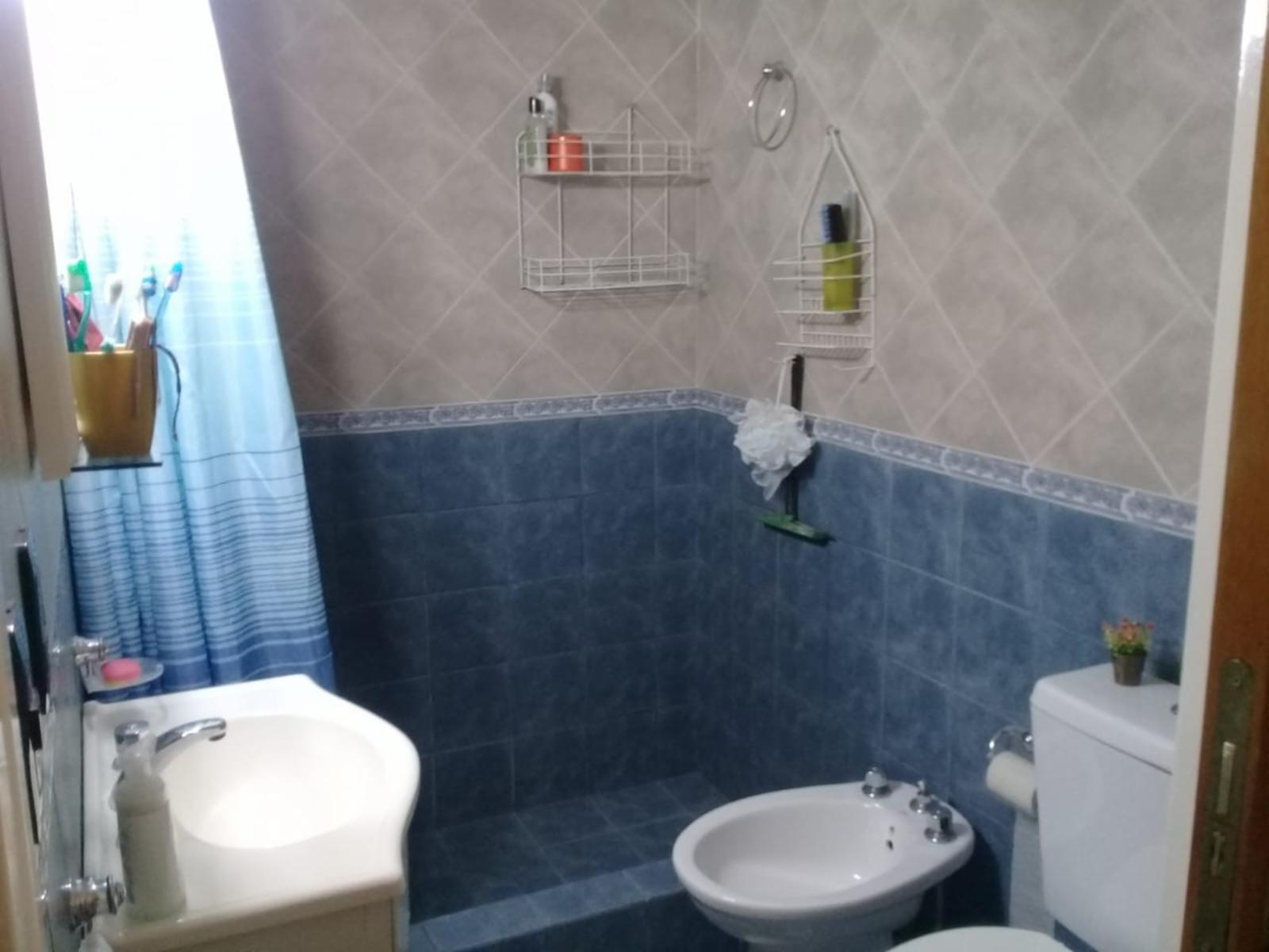 Excelente Departamento de 2 ambientes en Venta Zona Villa Luzuriaga - Consulte — foto 3