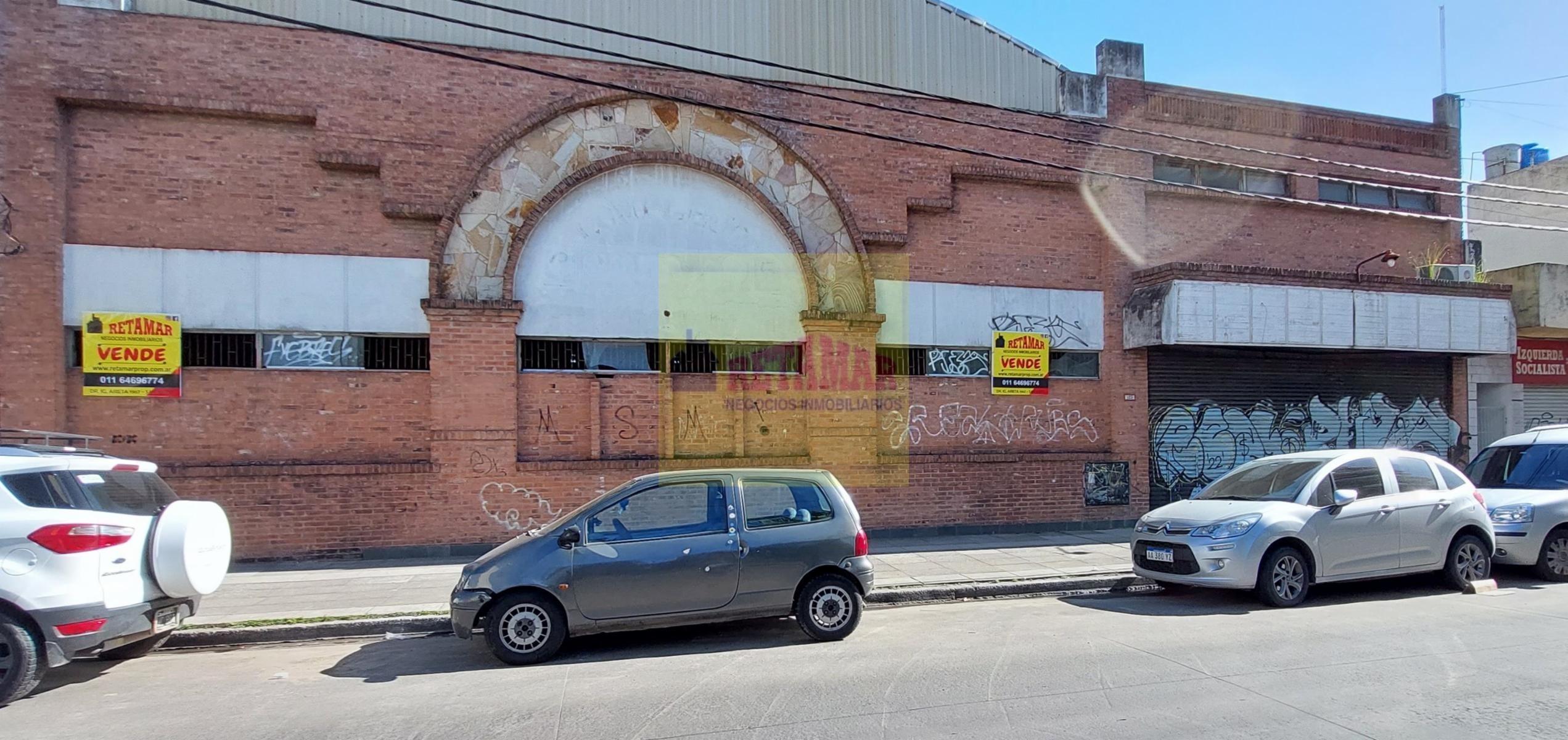 Venta de Imponente Inmueble Comercial en San Justo Centro. Consulte