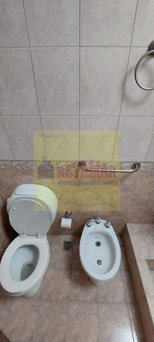 Venta de 3 departamentos en block. Zona Villa Luzuriaga. Consulte — foto 15