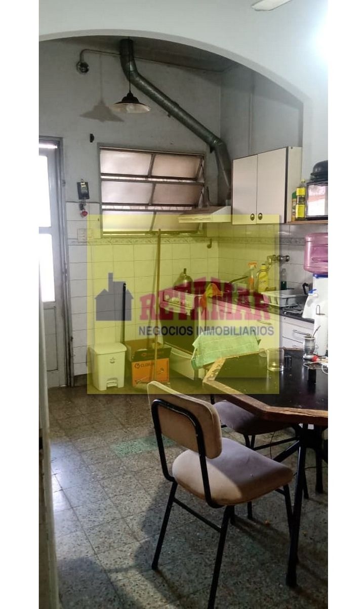 Casa de 3 Ambientes en Lote de 345 m² con Fondo Libre y entrada paraAuto - Ramos Mejía — foto 3