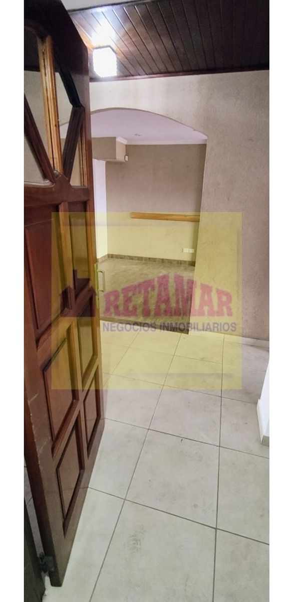 Hermoso Departamento 3 Ambientes con Balcón, Patio y Parrilla sobre Av. Presidente Perón - San Justo - 3