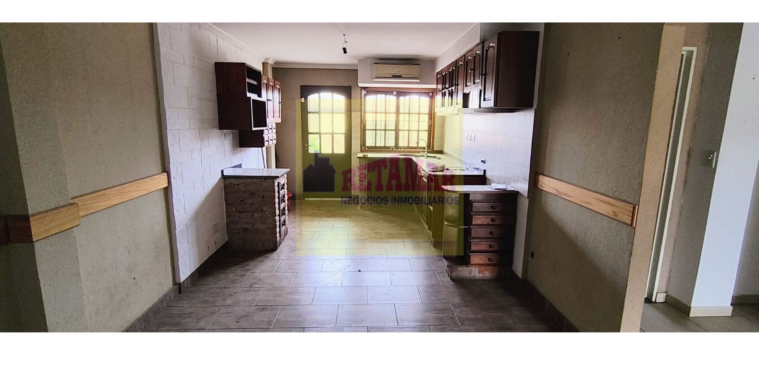 Hermoso Departamento 3 Ambientes con Balcón, Patio y Parrilla sobre Av. Presidente Perón - San Justo - 19