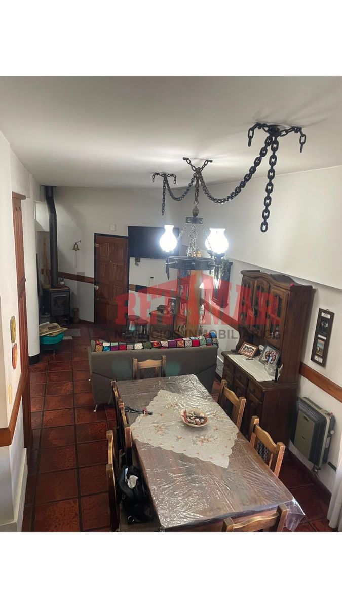 Casa en venta en Villa Luzuriaga, 3 ambientes con escritorio, garage y terraza con parrilla. — foto 2