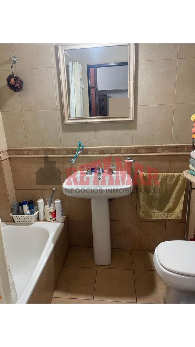 Casa en venta en Villa Luzuriaga, 3 ambientes con escritorio, garage y terraza con parrilla. — foto 9