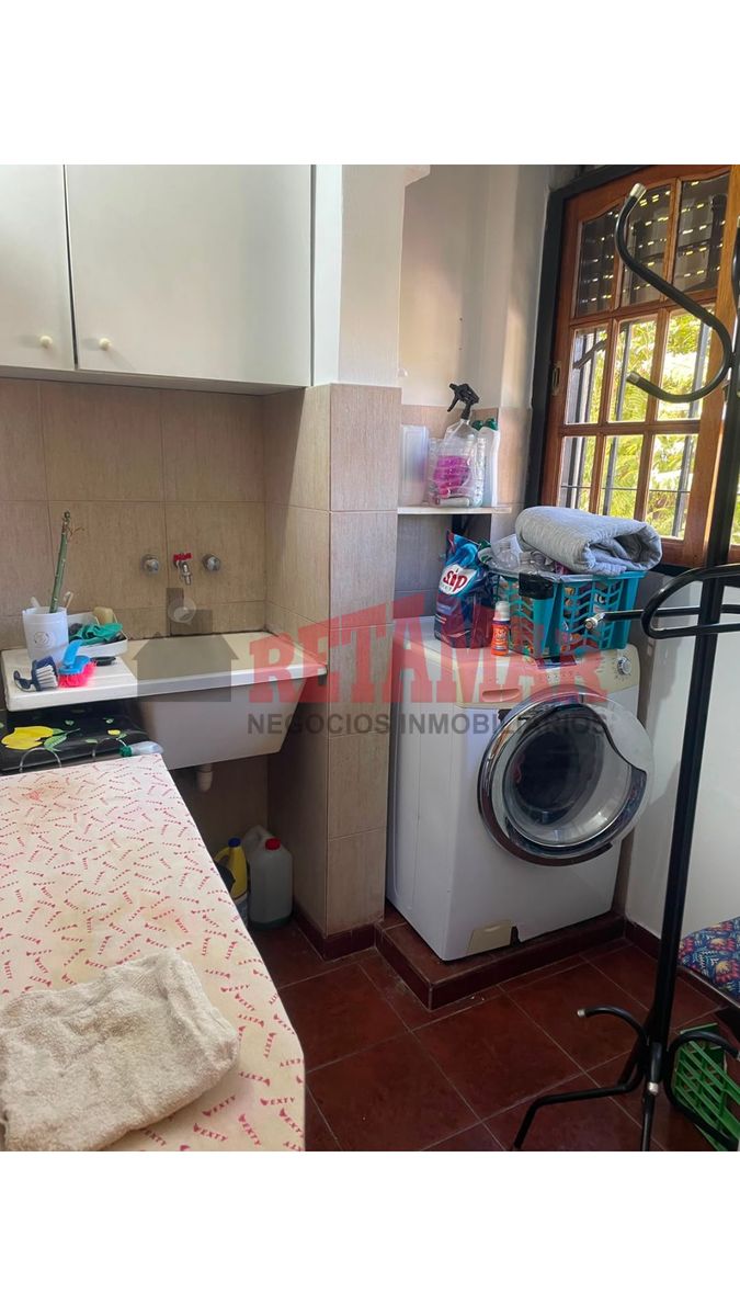 Casa en venta en Villa Luzuriaga, 3 ambientes con escritorio, garage y terraza con parrilla. — foto 10
