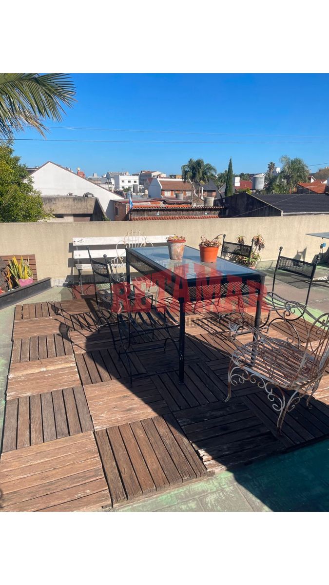 Casa en venta en Villa Luzuriaga, 3 ambientes con escritorio, garage y terraza con parrilla. — foto 12