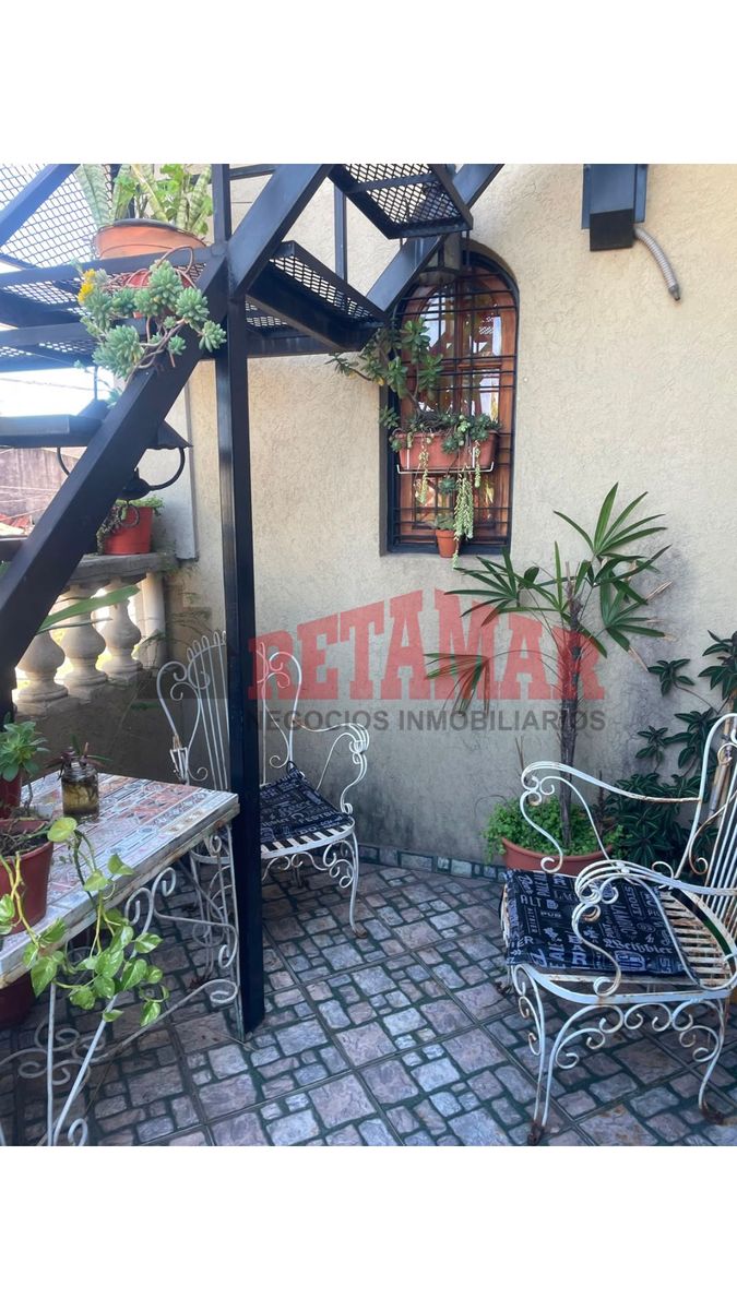 Casa en venta en Villa Luzuriaga, 3 ambientes con escritorio, garage y terraza con parrilla. — foto 13