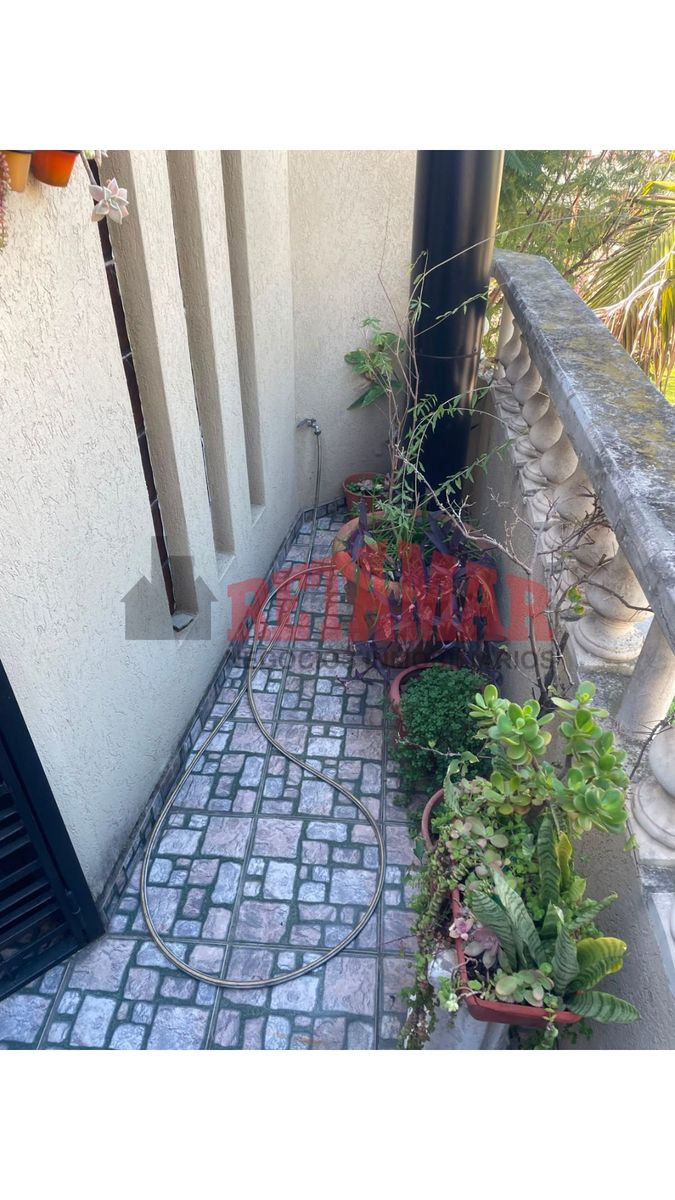 Casa en venta en Villa Luzuriaga, 3 ambientes con escritorio, garage y terraza con parrilla. - 20